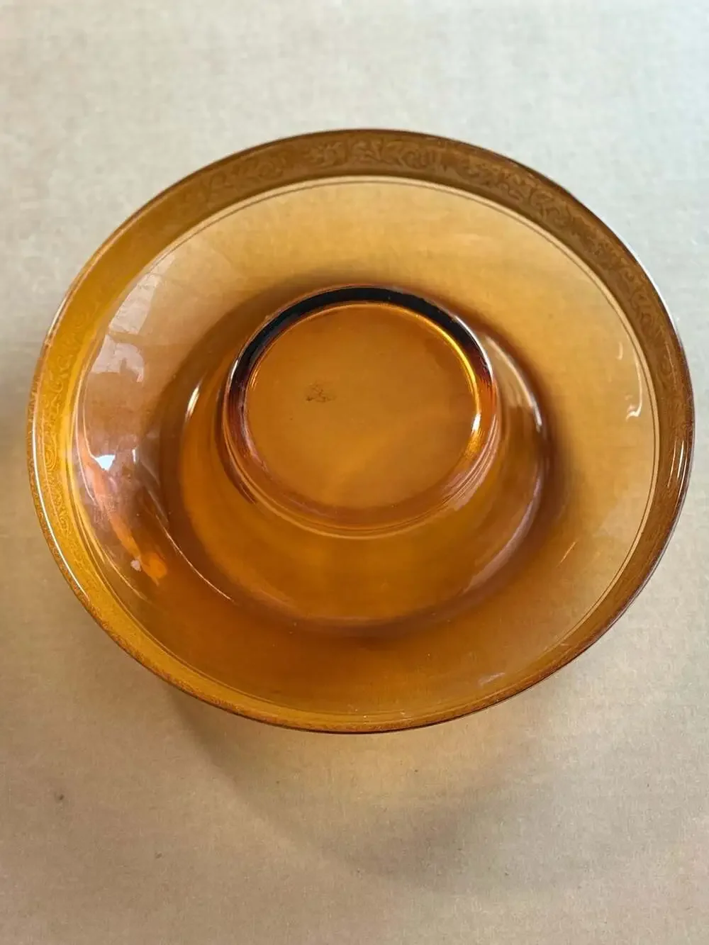 Cambridge Florentine Dark Amber 14 Inch Rolled Edge Bowl